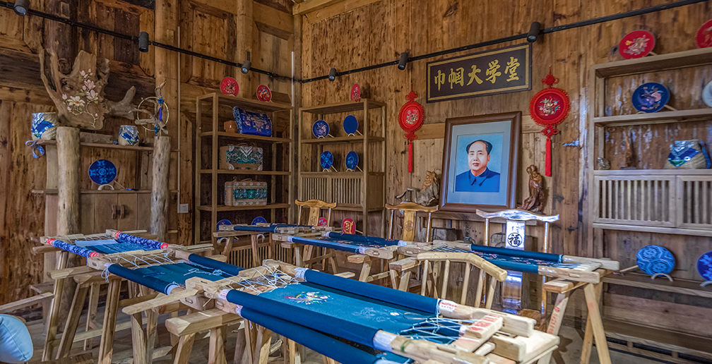 苗绣工坊